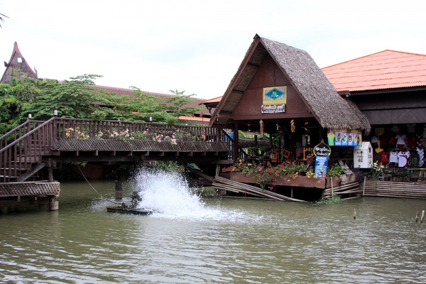 TOUR DU LỊCH THÁI LAN - VIẾNG 9 NGÔI CHÙA LỚN