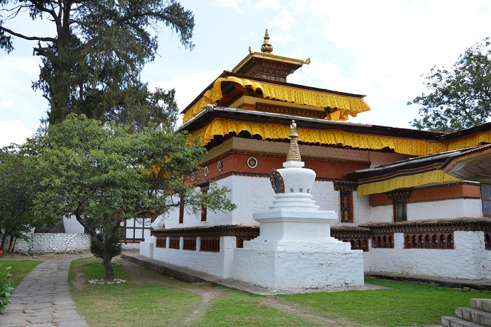 https://tour.dulichvietnam.com.vn/uploads/image/du-lich-tam-linh/Kyichu-Lhakhang8.jpg