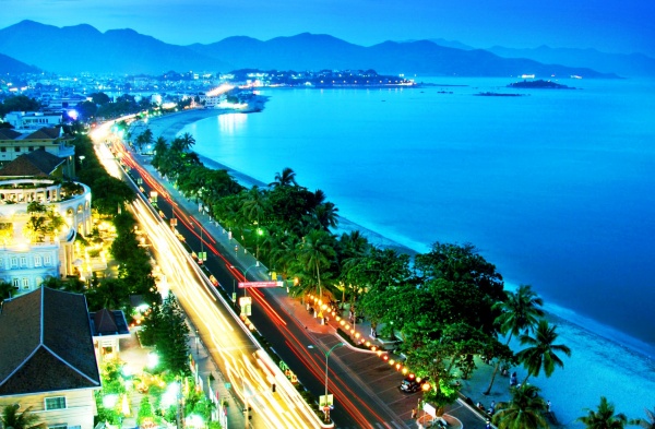 DU LỊCH NHA TRANG - VINPEARL LAND - DỐC LẾT