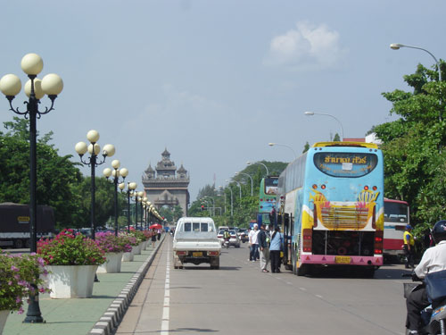 DU LỊCH LÀO - ĐẤT NƯỚC TRIỆU VOI